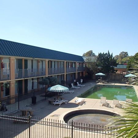 Bossier Inn And Suites Bossier City Eksteriør billede